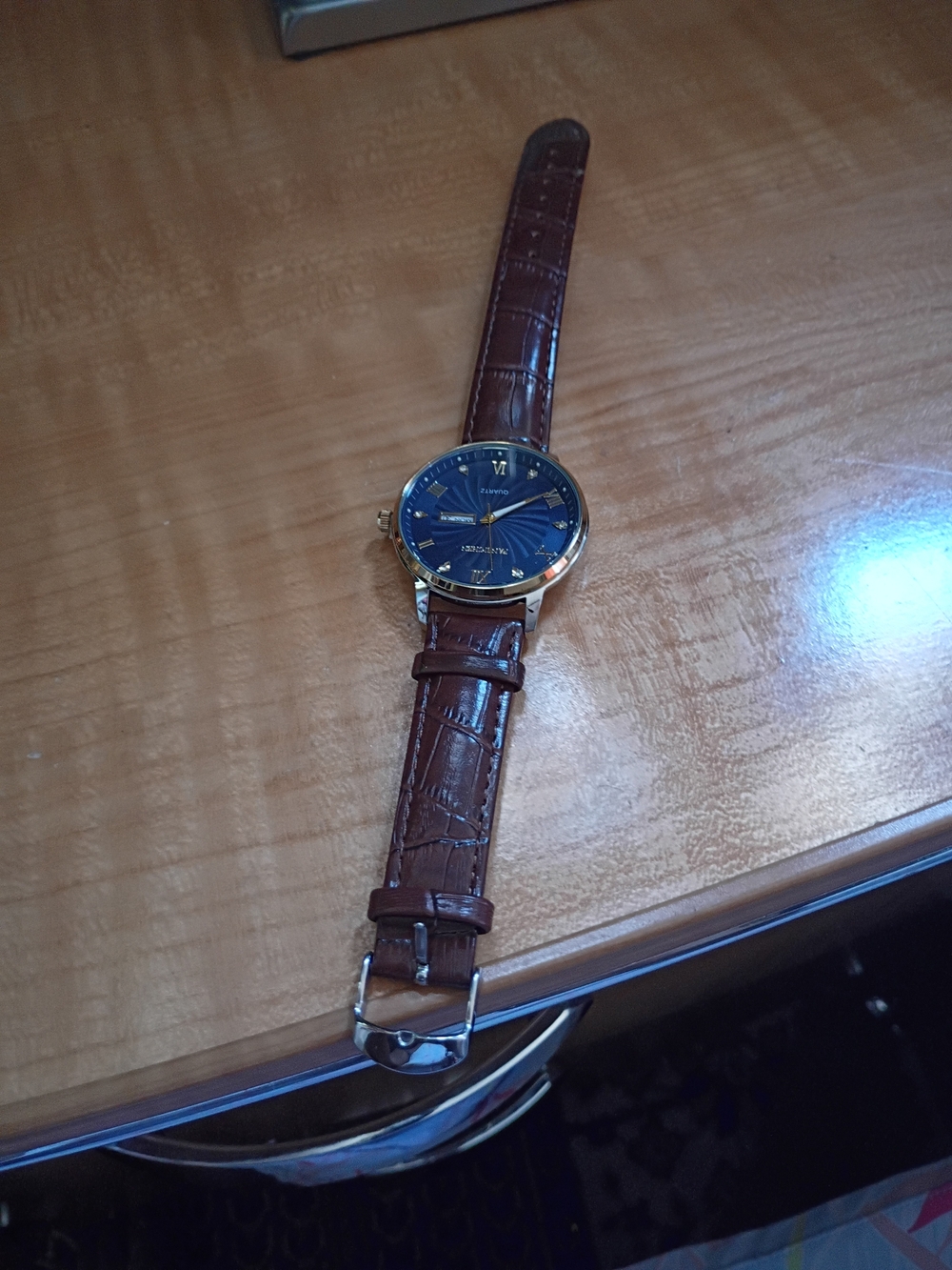 Classic Brown Leather Strap Men's Watch with Blue Dial